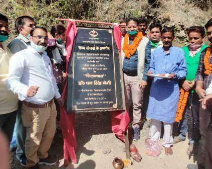 रगड़ा कुमारधार हेतु 2 करोड़ की लागत से 3 किलोमीटर सड़क स्वीकृत कर विधायक ने कार्य प्रारंभ करवाया