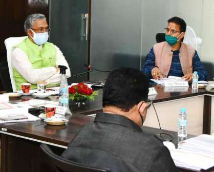 टिहरी विधायक ने जनहित कार्यों हेतु मुख्यमंत्री से अधिकारियों को दिलवाए निर्देश