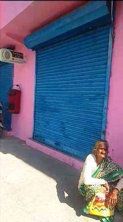 पब्लिक परेशान, 11 बजे तक भी नहीं खुला उप डाकघर