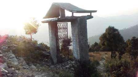 उपेक्षा का दंश झेल रहा स्व. बेलमति चौहान स्मृति वन गजा