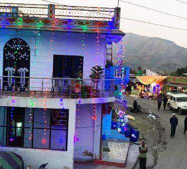 धनतेरस की धमक के साथ दीपोत्सव हेतु सजने लगे बाजार