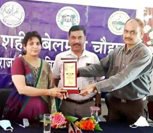 महाविद्यालय पोखरी क्वीली की प्राचार्य प्रोफेसर सुमिता श्रीवास्तव को भावभीनी विदाई