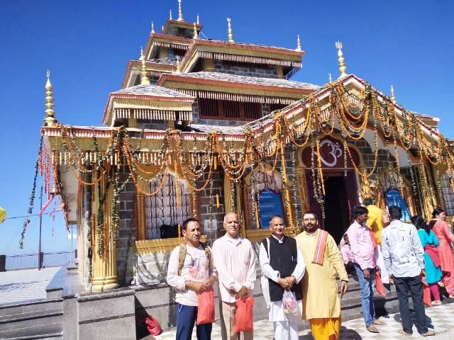 पर्यटक स्थल का रूप लेता तीर्थस्थल सिद्ध शक्तिपीठ मां सुरकंडा देवी का मंदिर