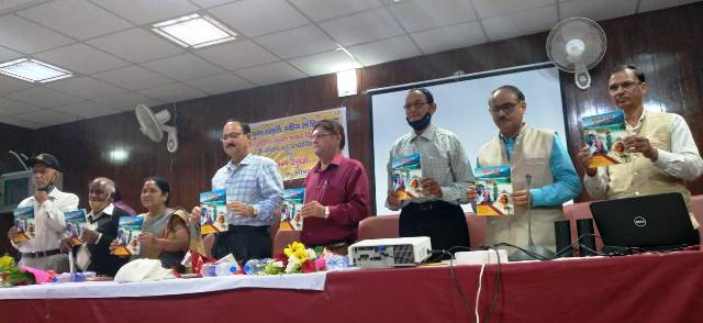 "सुमन सुधा" वार्षिकांक का हुआ विमोचन, दिखाई गई वी.सी. गबर सिंह नेगी पर बनी अद्यतन डॉक्यूमेंट्री