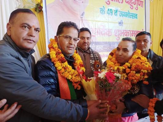 रॉड्स सहयोगियों एवं महिला मंगल दलों ने धूमधाम से मनाया रॉड्स अध्यक्ष व बीजेपी नेता का BirthDay