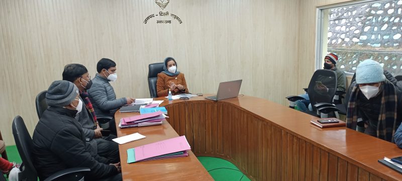 विधानसभा चुनाव -2022: दिव्यांग, सखी एवं आदर्श मतदेय स्थल के संबंध में संबंधित रिटर्निंग ऑफिसर के साथ समीक्षा बैठक