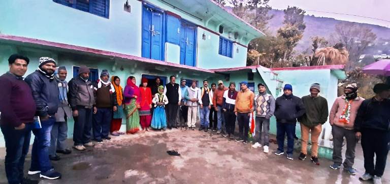 विधानसभा चुनाव 2022: पूर्व विधायक विक्रम सिंह नेगी ने ओण पट्टी में घर घर जाकर विधानसभा चुनाव के लिए आशीर्वाद प्राप्त किया