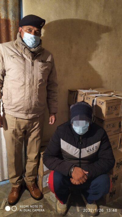 01अभियुक्त की हुई गिरफ्तारी, 19 पेटी अंग्रेजी शराब की हुई बरामदगी