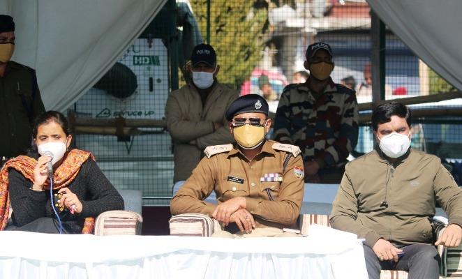 DM/SSP द्वारा ब्रीफ किए जाने के उपरांत सखी बूथों सहित शेष बची 488 पार्टियां आज हुई रवाना