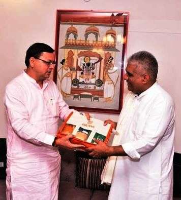 मुख्यमंत्री श्री धामी ने नई दिल्ली में केंद्रीय वन एवं पर्यावरण मंत्री श्री भूपेन्द्र यादव से शिष्टाचार भेंट की