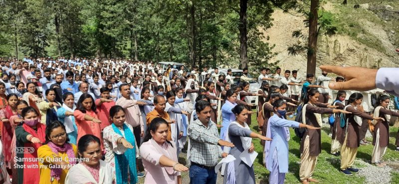 विश्व तम्बाकू निषेध दिवस पर महाविद्यालय अगस्त्यमुनि में शपथ कार्यक्रम आयोजित