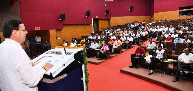 उत्तराखंड पत्रकार यूनियन के द्वितीय प्रांतीय सम्मेलन, पत्रकार हमेशा समाज को शिक्षा देने के साथ दिशा देने का भी कार्य करता है: मुख्यमंत्री