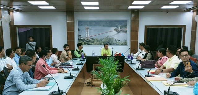 शिक्षा विभाग अंक सुधार परीक्षा हेतु सिस्टम बनाकर हर ब्लॉक में एक-एक मॉडल स्कूल स्थापित करे: डॉ. धन सिंह रावत