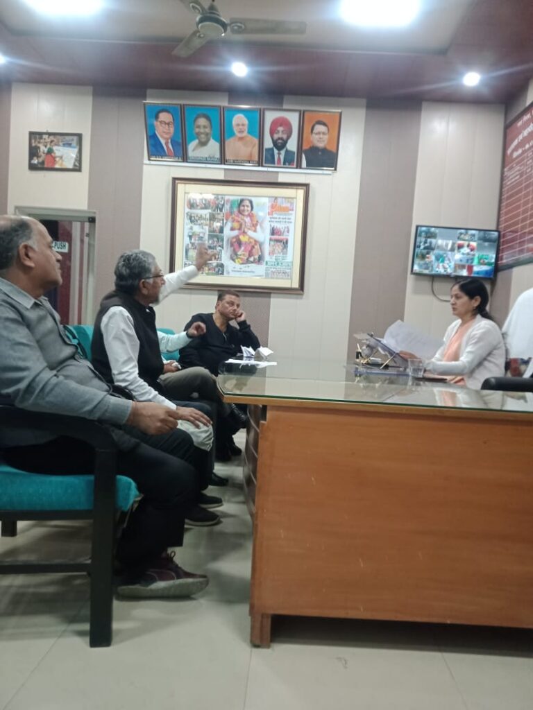 ऋषिकेश भरत विहार के पाक से नगर निगम बोर्ड हटाने की मांग