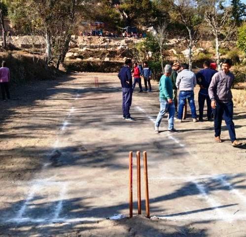क्रिकेट टूर्नामेंट के आठवें दिन रॉयल वाइपर क्लब कोठी व आरबीसी क्लब भासौं के बीच हुआ, जिसमें आरबीसी क्लब भासौं ने जीत दर्ज की