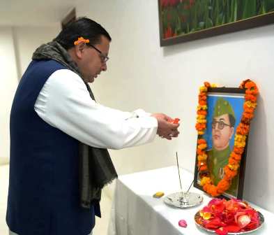 Netaji Subhash Chandra Bose की जयंती पर मुख्यमंत्री श्री धामी ने श्रद्धासुमन अर्पित कर उन्हें श्रद्धांजलि दी