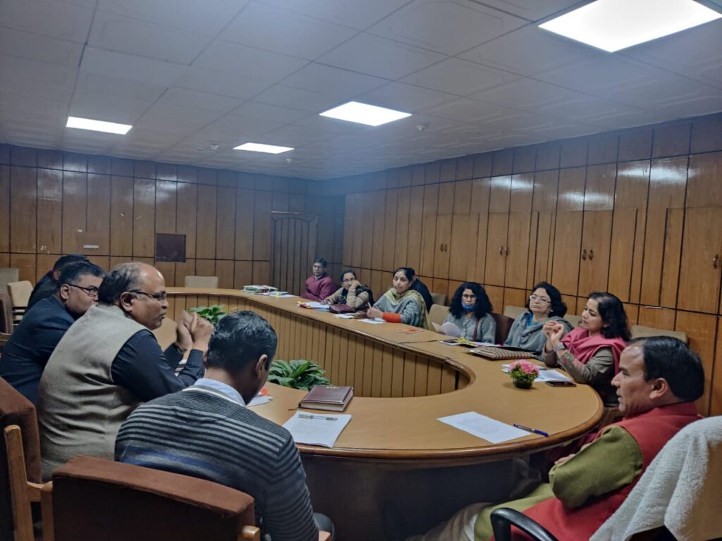 गोल्डन कार्ड धारकों को आयुर्वेदिक उपचार भी मिलेगाः डॉ. धन सिंह रावत