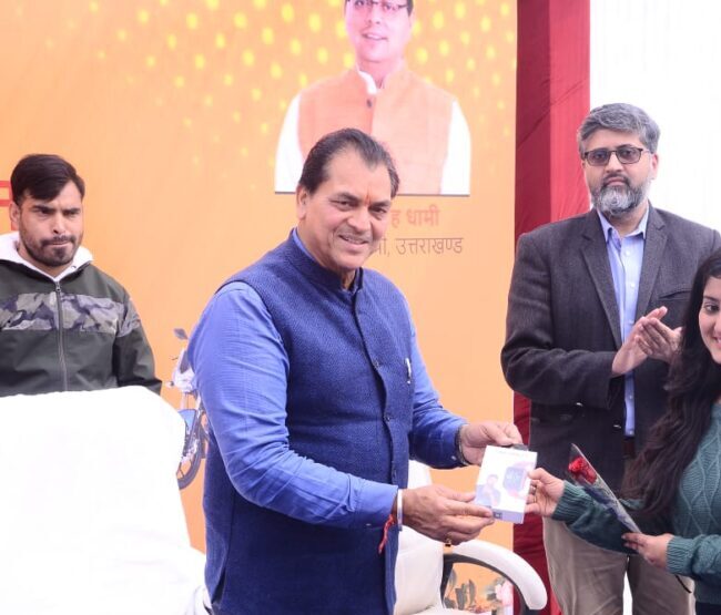 बिल लाओ इनाम पाओ योजना के विजेताओं को वित्त मंत्री डॉ अग्रवाल ने किया पुरस्कृत