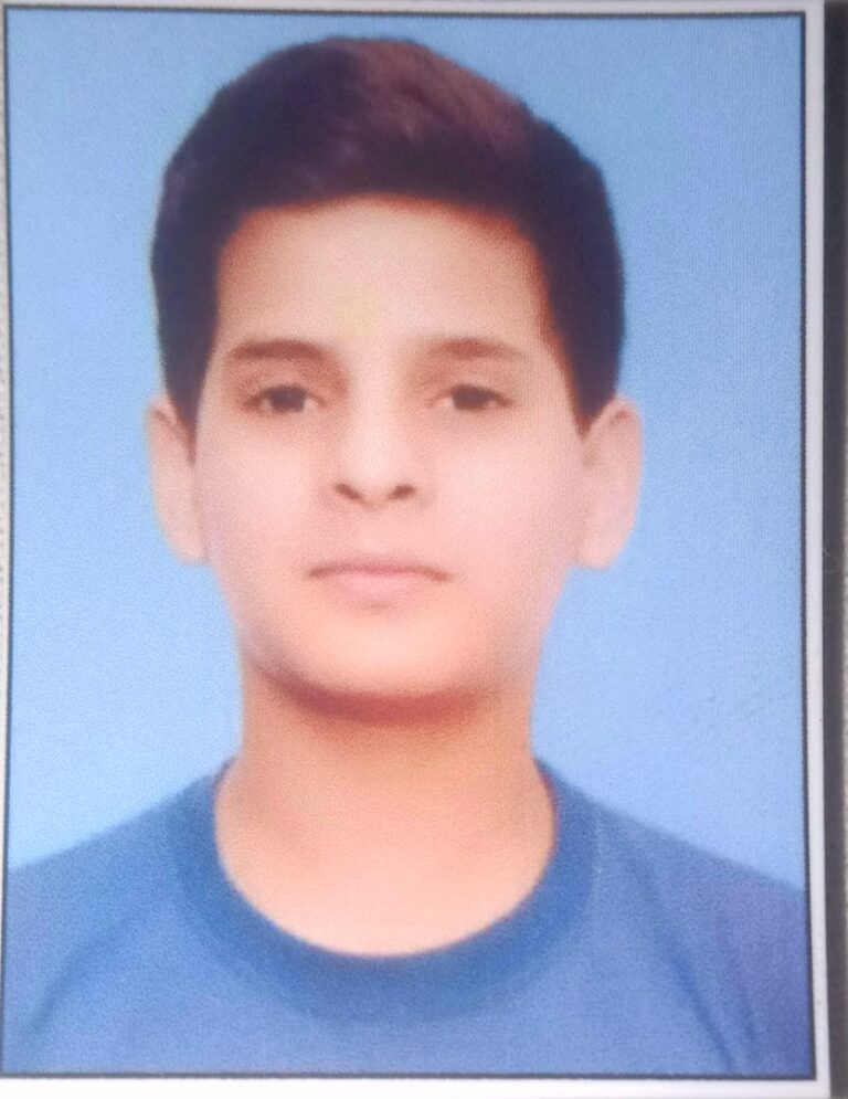 मलेशिया में आयोजित अंतरराष्ट्रीय कराटे प्रतियोगिता में टिहरी के सार्थक सेमवाल ने प्राप्त किया रजत पदक