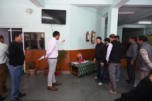 प्रथम विश्व युद्ध के महान योद्धा वी.सी. गब्बर सिंह नेगी को पुष्प अर्पित कर किया याद