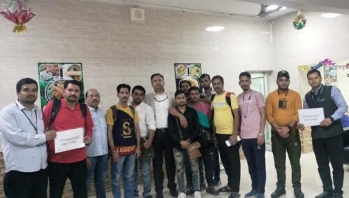 आपरेशन कावेरी: सूडान में फंसे उत्तराखंड के 11 भारतीय नागरिक शुक्रवार को भारतीय वायुसेना के विमान से नई दिल्ली पालम एयरपोर्ट पहुंचे
