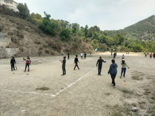 एसआरटी परिसर बादशाहीथौल में विभागीय खेलकूद प्रतियोगिता के दूसरे दिन विभिन्न प्रतिस्पर्धाओं का आयोजन
