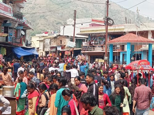 गजा मेले में उमड़ा दर्शकों का जन सैलाव, लोगों ने जमकर खरीददारी करके उठाया लुफ्त
