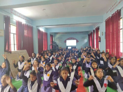 जगतेश्वर में अंतर्राष्ट्रीय मेंस्ट्रुअल हाईजीन पर आर्ट ऑफ लिविंग द्वारा IAHV की सेवा पहल के तहत तीन दिवसीय प्रोजेक्ट पवित्रा का समापन