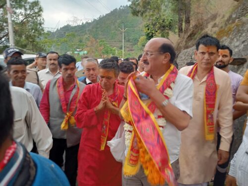 नैचोली में शतचंडी महायज्ञ समापन पर कैबिनेट मंत्री सुबोध उनियाल ने लिया मां राजराजेश्वरी का आशीर्वाद
