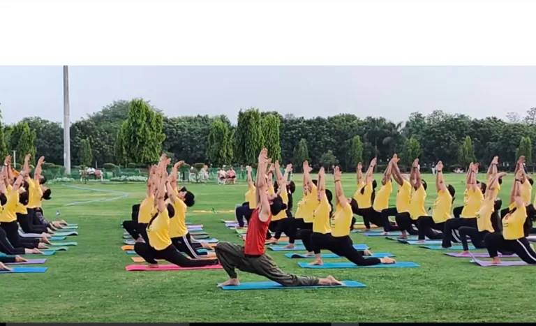 उत्तराखंड के योगाचार्य श्री जसपाल सिंह नेगी ने दिल्ली में 108 योगियों एवं योगिनियों को एक साथ करवाया ष्ष्जय श्री रामष्ष् थीम पर योगासन