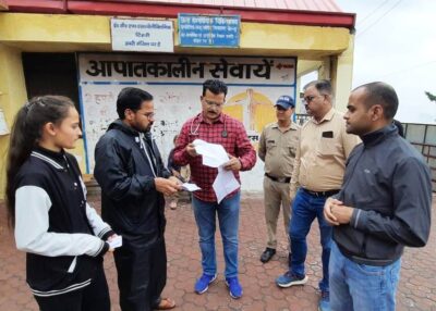 बेहत्तर स्वास्थ्य व्यवस्थाएं मुहैया कराने को लेकर जिलाधिकारी मयूर दीक्षित ने किया जिला चिकित्सालय नई टिहरी का निरीक्षण