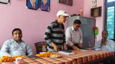 सेवानिवृत्त पेंशनर्स संगठन मुनीकीरेती की बैठक में नगर पालिका अध्यक्ष ने की कीचन व शौचालय निर्माण की घोषणा