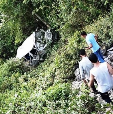 लामरीधार पालकोट मार्ग पर मैक्स दुर्घटना में दो की मौत एक घायल
