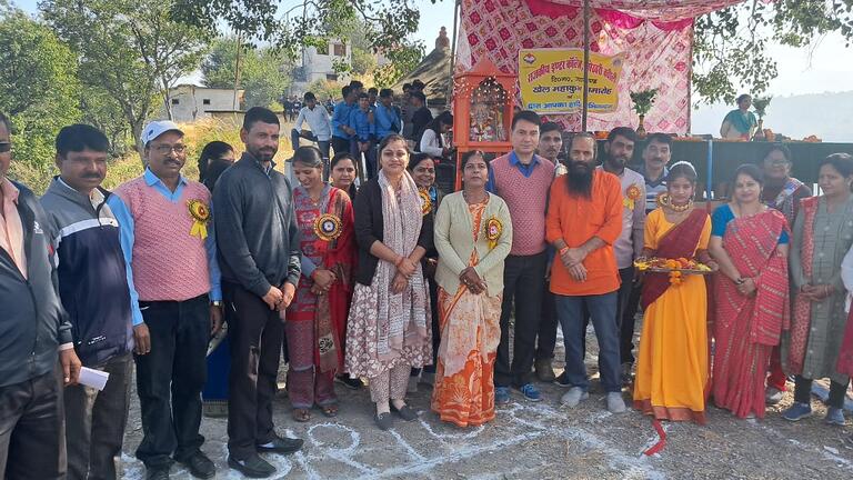 खेल महाकुंभ में राजकीय जूनियर हाईस्कूल पेंदार्स बना चैम्पियन