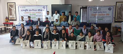 उत्तराखंड में आध्यात्मिक, धार्मिक पर्यटन के साथ क्षेत्रीय उत्पादों के विपणन पर भी विशेष ध्यान देना चाहिए: डॉ. दलीप सिंह