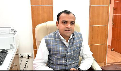 वनाग्नि की रोकथाम एवं वनों की सुरक्षा हेतु जनपद टिहरी क्षेत्रांतर्गत कूड़ा व अन्य अपशिष्ट पदार्थों एवं कृषि भूमि में पराली जलाना पूर्णरूप से प्रतिबन्धित