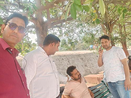आज की बड़ी खबर : पिछले 7 दिनों से घर से गायब चल रहे अपर सहायक अभियंता अमित चौहान ऋषिकेश के त्रिवेणी घाट से सकुशल मिले