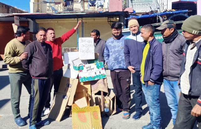 संसदीय कार्य मंत्री प्रेमचंद अग्रवाल के बयान से नगर पंचायत गजा में भी दिखा आक्रोश