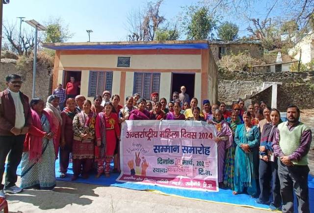अंतर्राष्ट्रीय महिला दिवस पर महिलाओं का उत्साहवर्धन