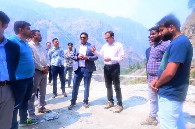 चारधाम यात्रा 2025 की तैयारियों का जायज़ा लेने चमोली पहुँचे स्वास्थ्य सचिव डॉ. आर. राजेश कुमार