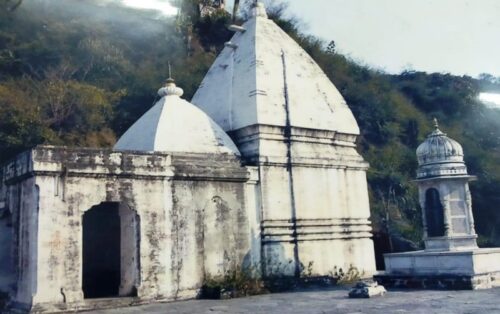 श्री बदरीनाथ मंदिर पुराणी टिहरी