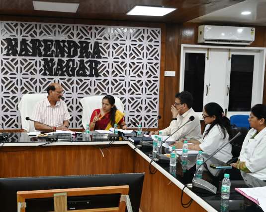 उत्तराखंड में नवाचार की दो धुरी: एक ओर आध्यात्मिक शिक्षा, दूसरी ओर स्वास्थ्य संरचना – नीति, दर्शन और जनसरोकार का समन्वय