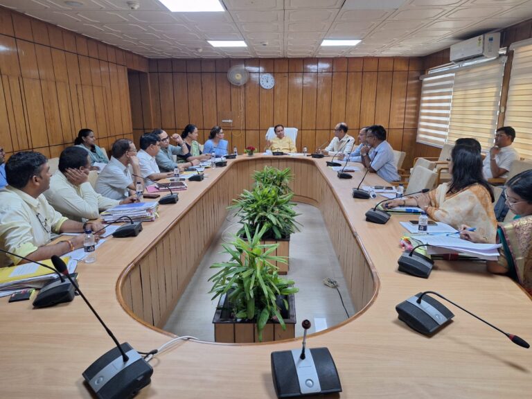 शिक्षकों को मिलेगा अंतरिम प्रमोशन का लाभ, स्थानांतरण प्रकरणों का होगा शीघ्र निस्तारण: डॉ. धन सिंह रावत