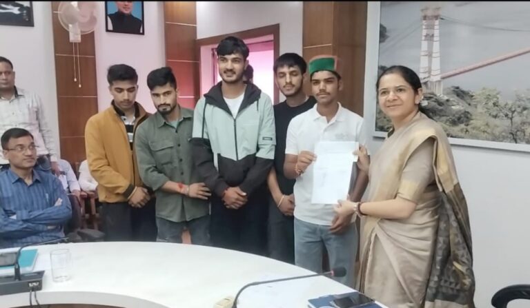 धराली आपदा राहत हेतु टिहरी गढ़वाल के विद्यार्थियों की सराहनीय पहल, बच्चों ने जुटाई ₹70,135 की सहयोग राशि