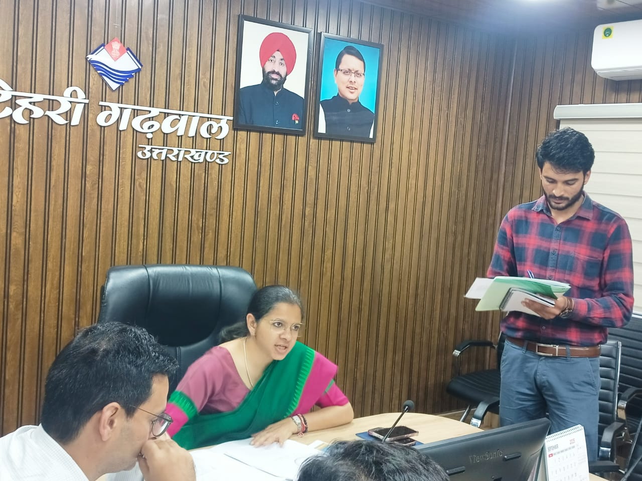 टिहरी में जिला स्तरीय गंगा समिति की बैठक सम्पन्न: एसटीपी की क्षमता और सीवर प्रबंधन पर हुई समीक्षा
