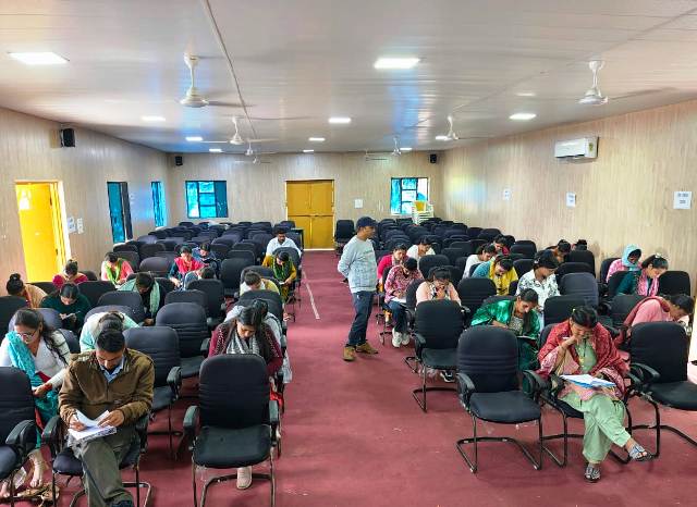 भिलंगना व जाखणीधार विकासखण्ड में सहकारिता पदों हेतु लिखित परीक्षा संपन्न, ब्लॉक स्तरीय टीम की निगरानी में हुआ निष्पक्ष आयोजन