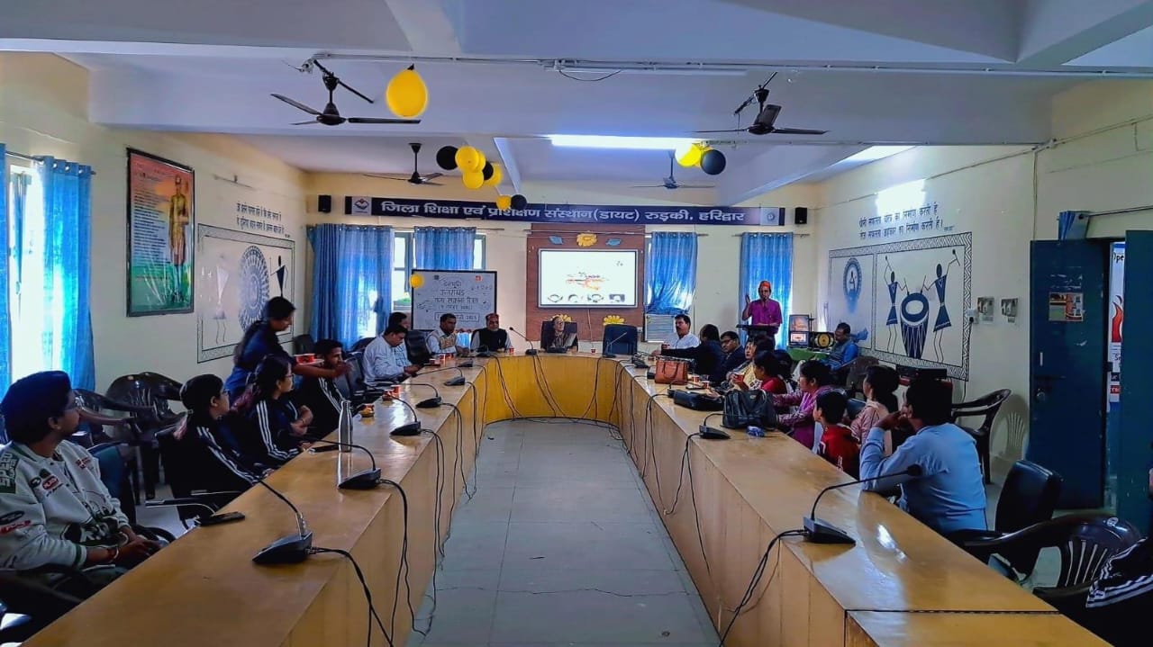 रुड़की डायट परिसर में राज्य स्थापना दिवस की रजत जयंती धूमधाम से मनाई गई, आंदोलनकारियों का हुआ सम्मान