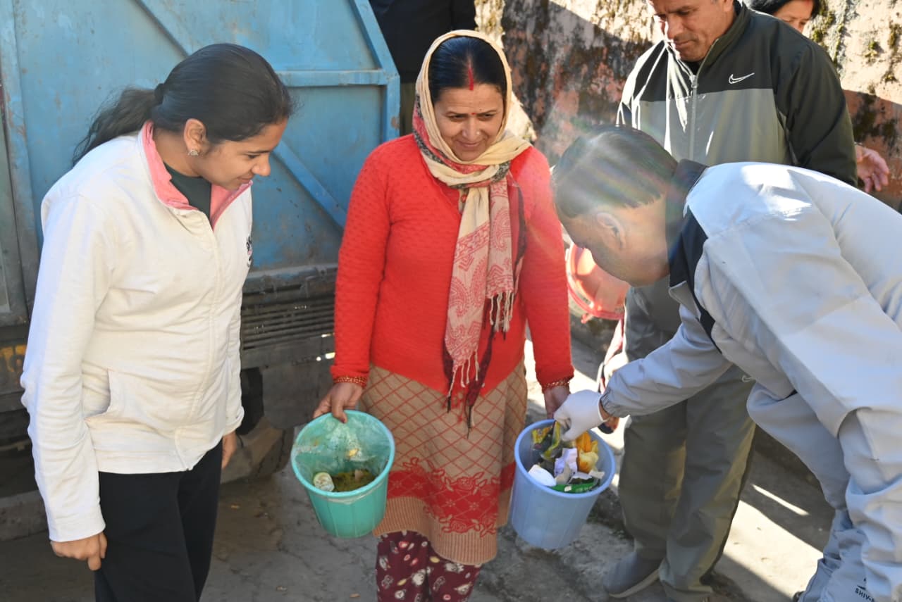 नई टिहरी में डीएम नितिका खण्डेलवाल के नेतृत्व में साप्ताहिक स्वच्छता जन-जागरूकता अभियान जारी