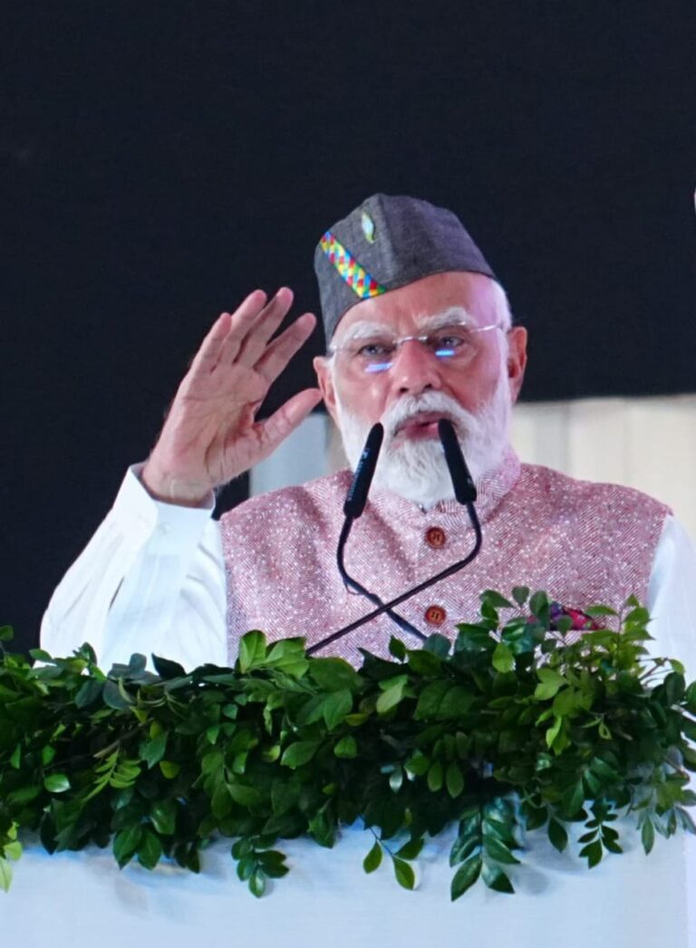 “प्रधानमंत्री नरेंद्र मोदी का ‘पहाड़ीपन’ और उत्तराखण्ड का नया युग: राज्य स्थापना की रजत जयंती पर विकास, संस्कृति और आत्मगौरव का उत्सव”
