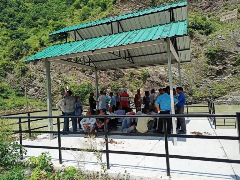कोटेश्वर घाट की बदहाल व्यवस्था: तीन पट्टियों के ग्रामीणों को अंतिम संस्कार में भारी दिक्कतें